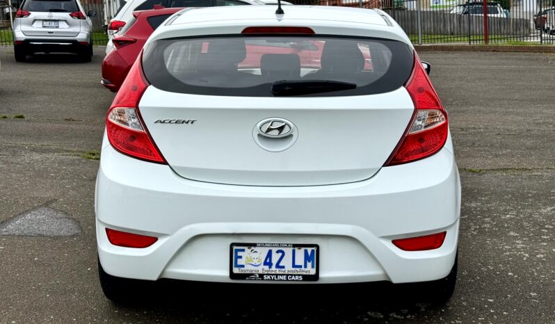 
2015 HYUNDAI ACCENT RB2 MY15 ACTIVE FWD HATCHBACK 4 Cyl 1.6L full									