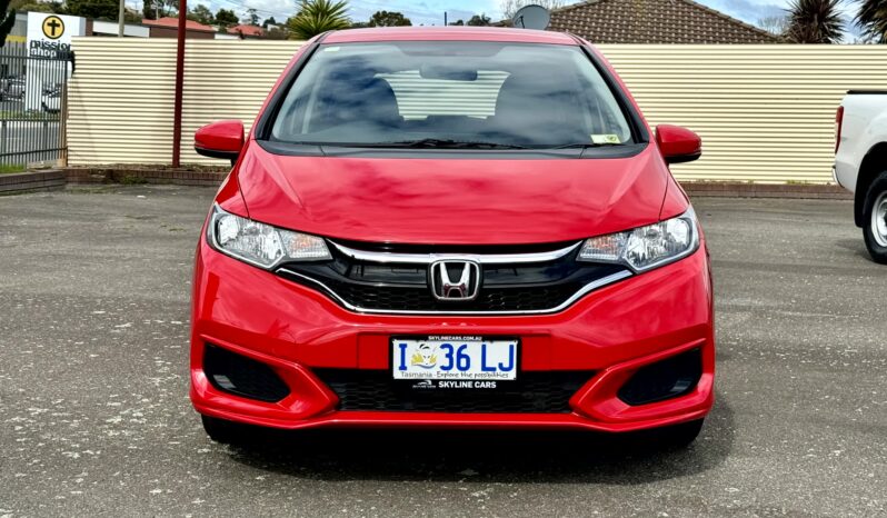 
2019 HONDA JAZZ GF MY20 VTI FWD HATCHBACK 4 Cyl 1.5L full									