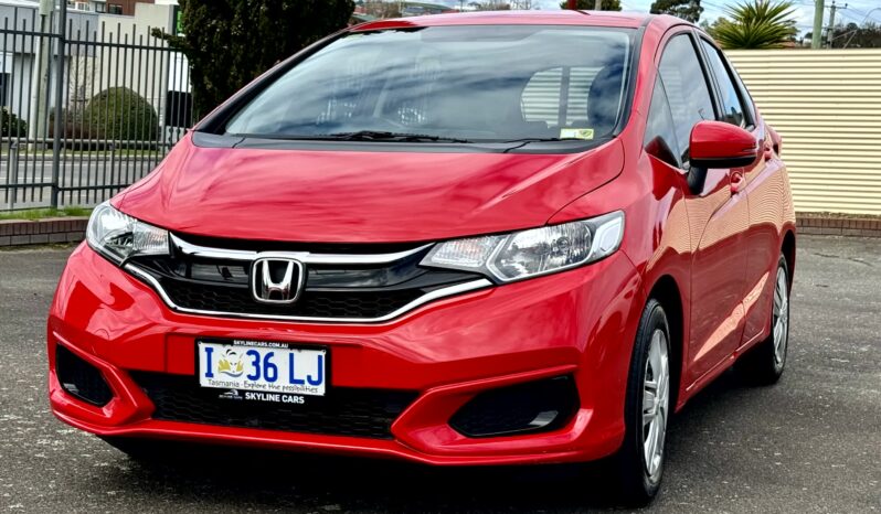 
2019 HONDA JAZZ GF MY20 VTI FWD HATCHBACK 4 Cyl 1.5L full									