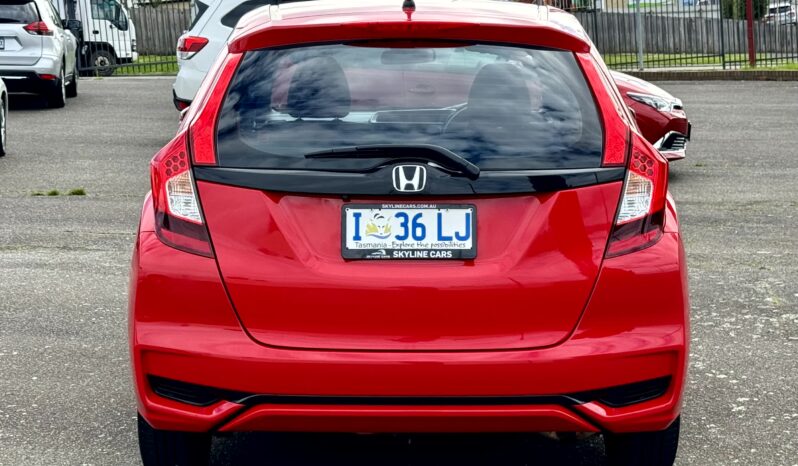 
2019 HONDA JAZZ GF MY20 VTI FWD HATCHBACK 4 Cyl 1.5L full									