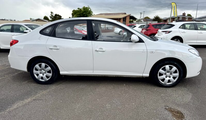 
2009 HYUNDAI ELANTRA HD SX AUTOMATIC FWD SEDAN 4Cyl 2.0L full									