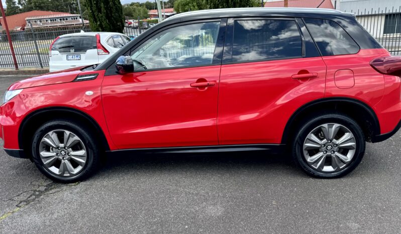 
2019 SUZUKI VITARA LY SERIES II FWD WAGON 4 CYL 1.6 L full									