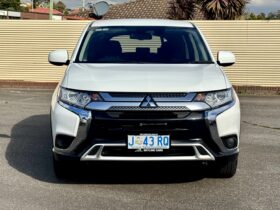 2021 MITSUBISHI OUTLANDER ZL MY21 ES 4WD WAGON 4Cyl 2.4 L, 7 Seater Family Car