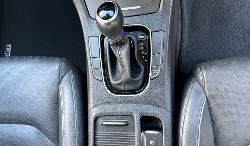 
2020 HYUNDAI I30 PD.V4 MY21 ACTIVE FWD HATCHBACK 4 Cyl 2 L full									