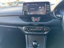 
2020 HYUNDAI I30 PD.V4 MY21 ACTIVE FWD HATCHBACK 4 Cyl 2 L full									