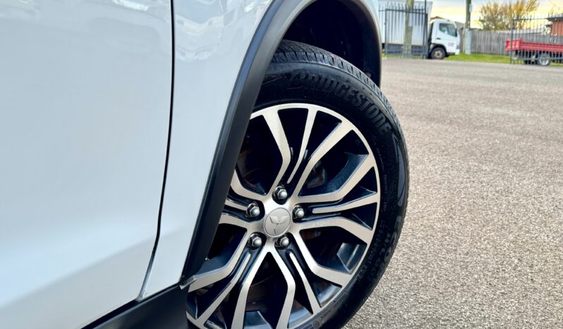 
2017 MITSUBISHI ASX XC MY18 LS FWD WAGON 4 Cyl 2 L full									