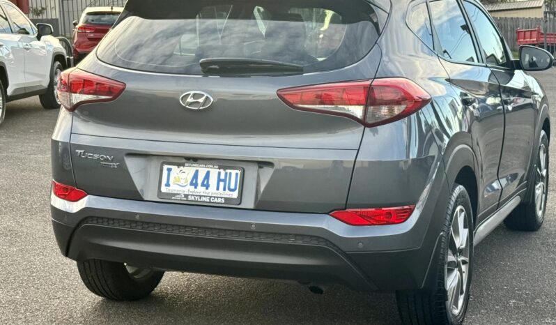 
2017 HYUNDAI TUCSON ACTIVE X (SUNROOF) WAGON FWD 4 Cyl 2 L full									