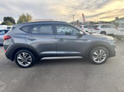 
2017 HYUNDAI TUCSON ACTIVE X (SUNROOF) WAGON FWD 4 Cyl 2 L full									
