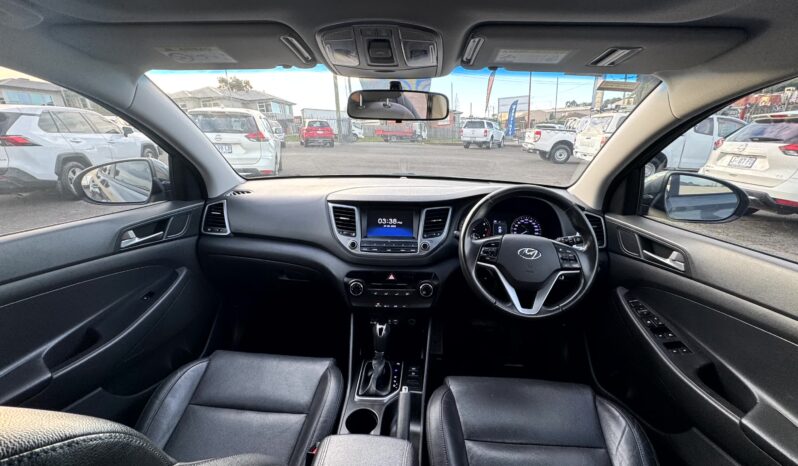
2017 HYUNDAI TUCSON ACTIVE X (SUNROOF) WAGON FWD 4 Cyl 2 L full									