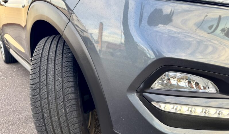 
2017 HYUNDAI TUCSON ACTIVE X (SUNROOF) WAGON FWD 4 Cyl 2 L full									
