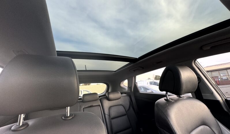 
2017 HYUNDAI TUCSON ACTIVE X (SUNROOF) WAGON FWD 4 Cyl 2 L full									