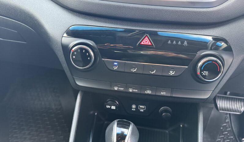 
2017 HYUNDAI TUCSON ACTIVE X (SUNROOF) WAGON FWD 4 Cyl 2 L full									