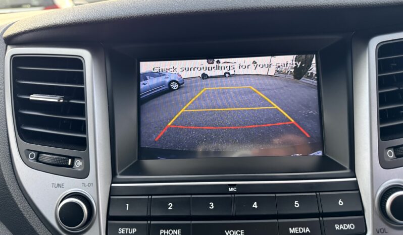 
2017 HYUNDAI TUCSON ACTIVE X (SUNROOF) WAGON FWD 4 Cyl 2 L full									