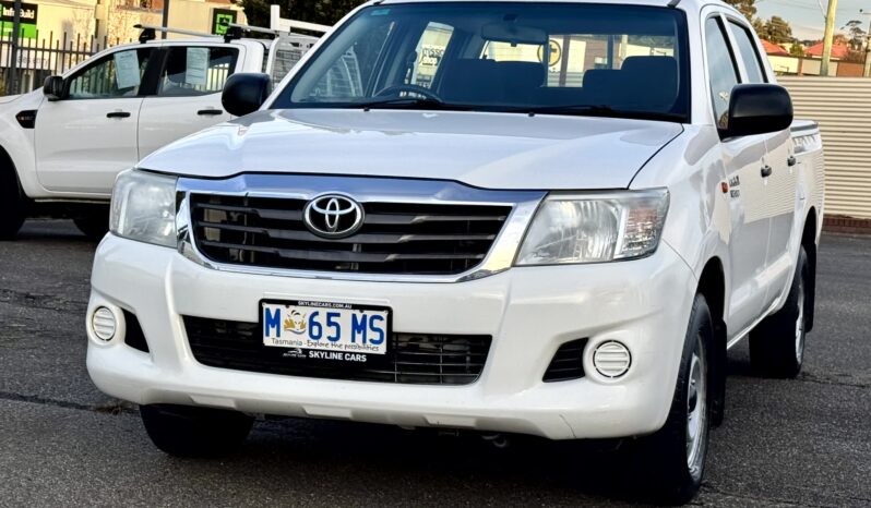 
2014 TOYOTA HILUX GGN15R MY14 SR DUAL CAB RWD UTILITY 6 Cyl 4 L full									