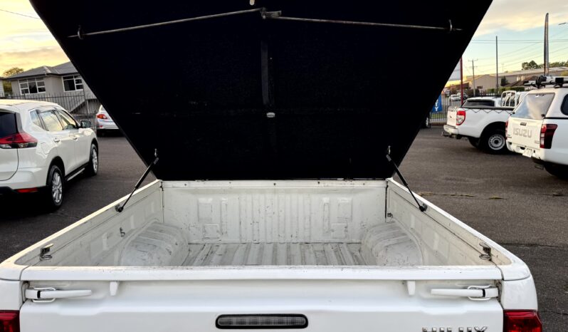
2014 TOYOTA HILUX GGN15R MY14 SR DUAL CAB RWD UTILITY 6 Cyl 4 L full									
