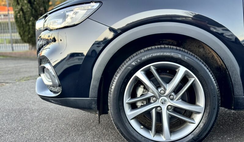 
2021 MG HS SAS23 MY21 ESSENCE X 4WD WAGON 4Cyl 2L full									