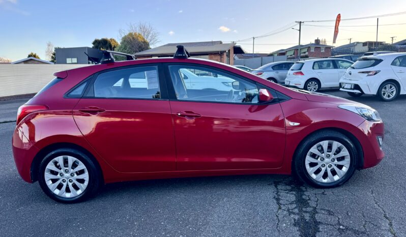 
2016 Hyundai i30 ACTIVE GD4 SERIES 2 Hatchback 4Cyl 1.8 L full									