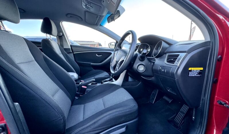 
2016 Hyundai i30 ACTIVE GD4 SERIES 2 Hatchback 4Cyl 1.8 L full									