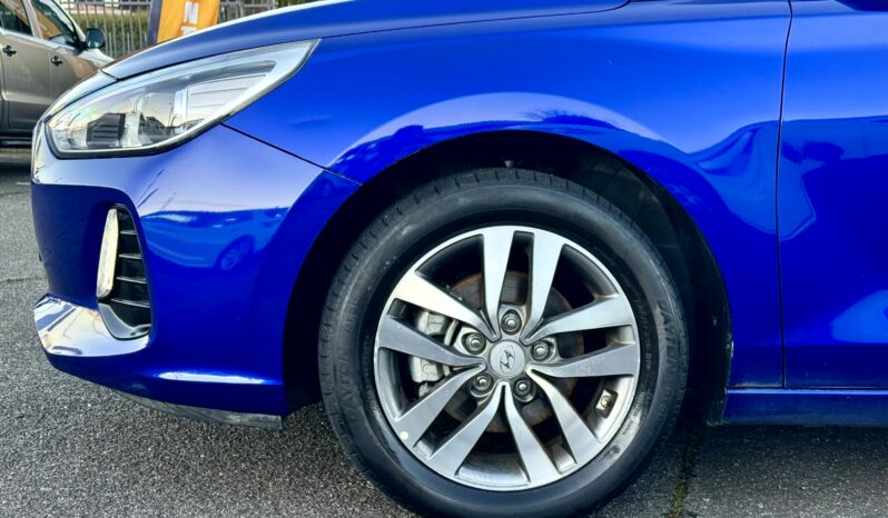 
2019 Hyundai i30 ACTIVE PD2 MY19 Hatchback 4Cyl 2 L full									