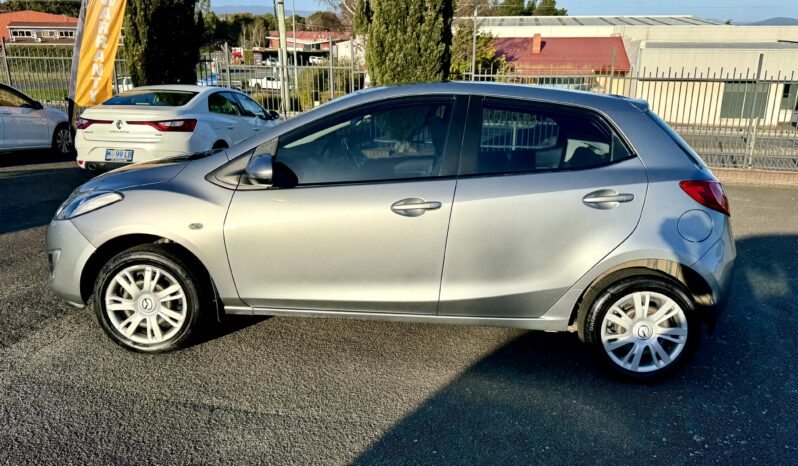 
2012 MAZDA2 NEO Hatchback 4Cyl 1.5 L full									