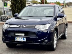 
2013 Mitsubishi OUTLANDER ES (4×4) ZJ MY14 4Cyl 2.4L full									