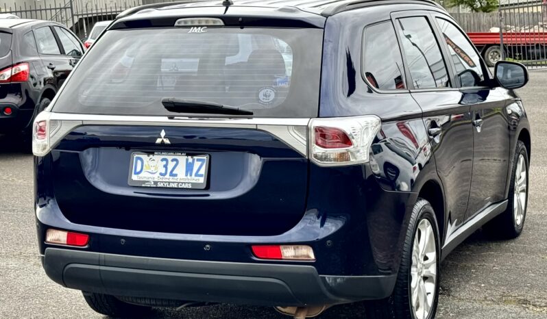 
2013 Mitsubishi OUTLANDER ES (4×4) ZJ MY14 4Cyl 2.4L full									