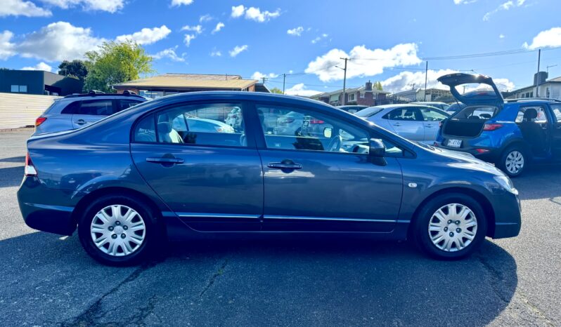 
2010 Honda CIVIC VTi MY10 Sedan 4Cyl 1.8L full									
