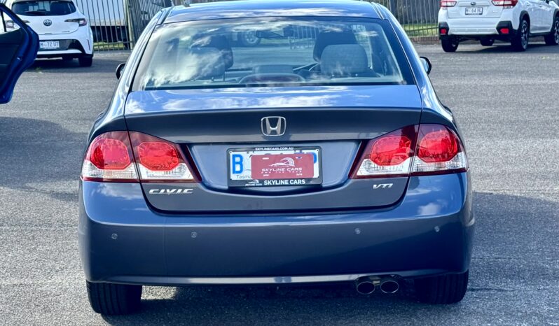 
2010 Honda CIVIC VTi MY10 Sedan 4Cyl 1.8L full									
