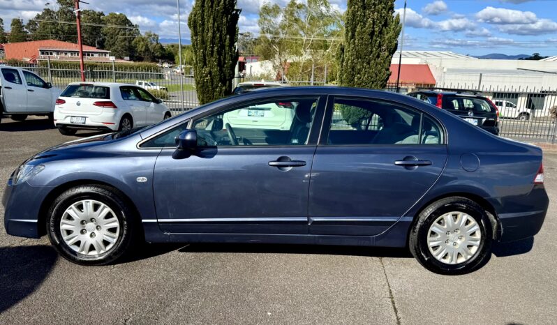 
2010 Honda CIVIC VTi MY10 Sedan 4Cyl 1.8L full									