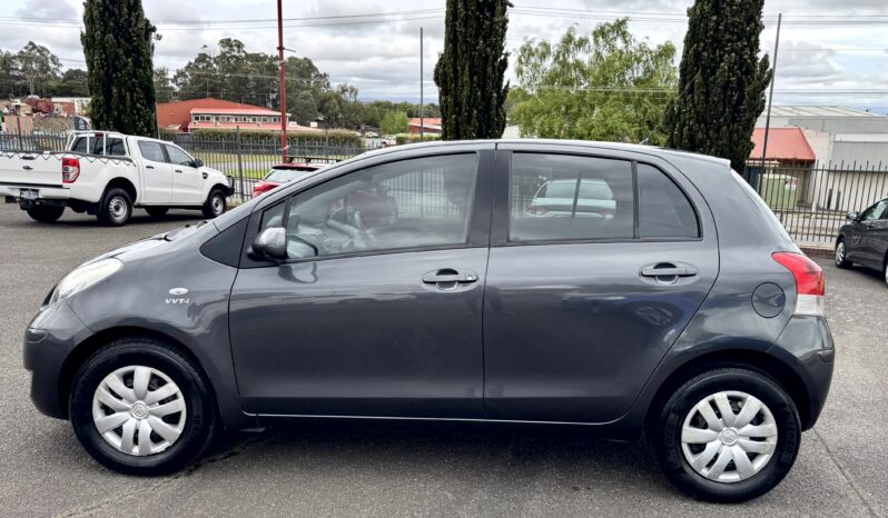 
2010 Toyota YARIS YR NCP90R 10 UPGRADE Hatchback 4Cyl 1.3L full									