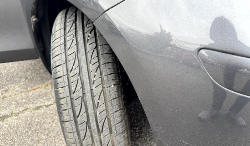 
2010 Toyota YARIS YR NCP90R 10 UPGRADE Hatchback 4Cyl 1.3L full									