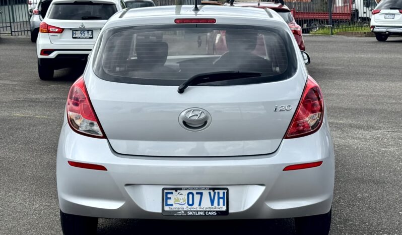 
2013 HYUNDAI i20 ACTIVE PB MY12.5 Hatchback 4Cyl 1.4L full									