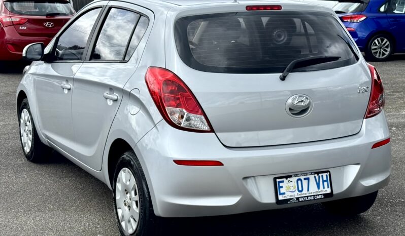 
2013 HYUNDAI i20 ACTIVE PB MY12.5 Hatchback 4Cyl 1.4L full									