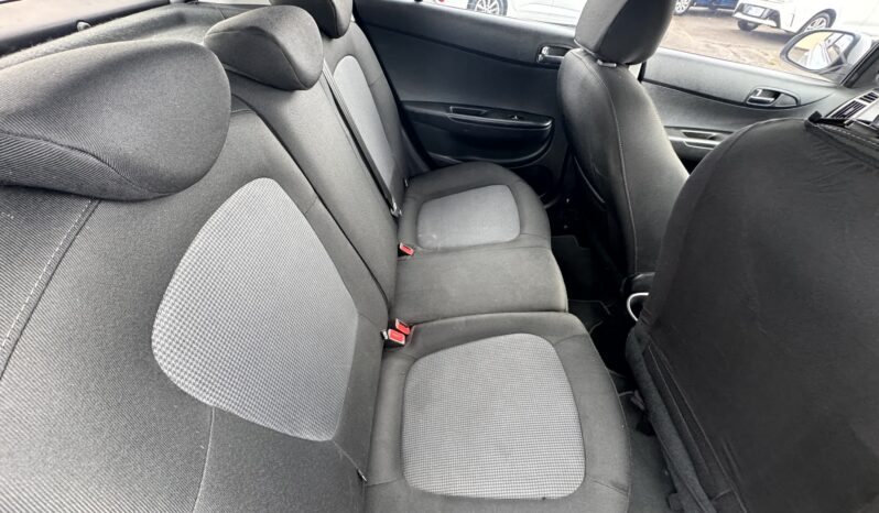 
2013 HYUNDAI i20 ACTIVE PB MY12.5 Hatchback 4Cyl 1.4L full									