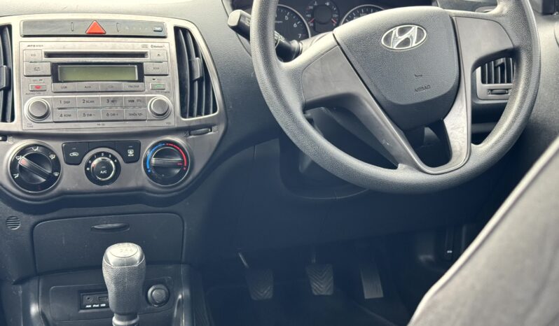 
2013 HYUNDAI i20 ACTIVE PB MY12.5 Hatchback 4Cyl 1.4L full									