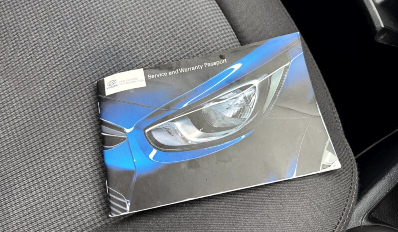 
2013 HYUNDAI i20 ACTIVE PB MY12.5 Hatchback 4Cyl 1.4L full									