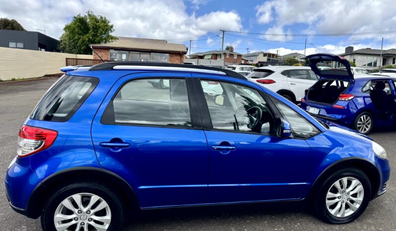
2013 Suzuki SX4 CROSSOVER S AWD Hatchback 4Cyl 2L full									