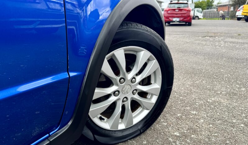 
2013 Suzuki SX4 CROSSOVER S AWD Hatchback 4Cyl 2L full									