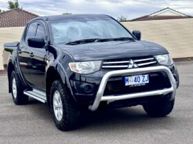 2015 TRITON GLX (4×4) MN MY15 DIESEL TURBO DOUBLE CAB UTILITY 4CYL 2.5L