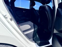 
2012 Hyundai iX35 ELITE (AWD) LM MY11 WAGON DIESEL TURBO 4Cyl 2L full									