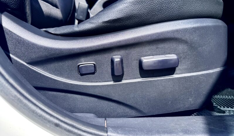 
2012 Hyundai iX35 ELITE (AWD) LM MY11 WAGON DIESEL TURBO 4Cyl 2L full									