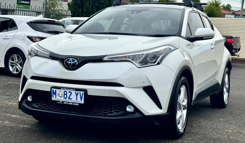 
2018 TOYOTA C-HR (AWD) NGX50R TURBO Wagon 4Cyl 1.2L full									