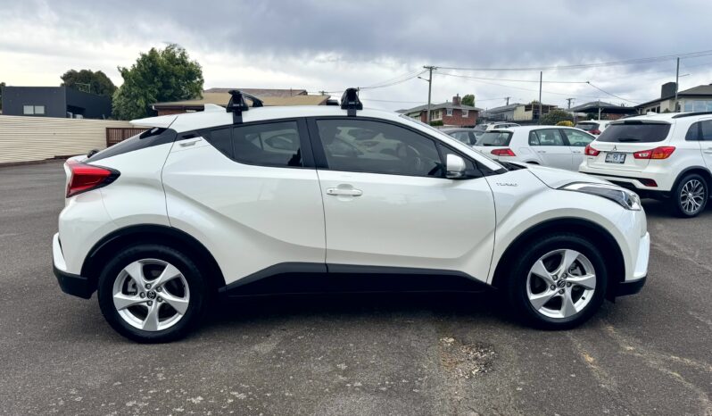 
2018 TOYOTA C-HR (AWD) NGX50R TURBO Wagon 4Cyl 1.2L full									