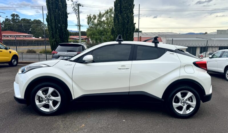
2018 TOYOTA C-HR (AWD) NGX50R TURBO Wagon 4Cyl 1.2L full									
