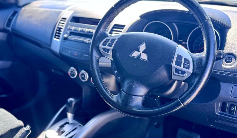 
2012 OUTLANDER LS ZH MY12 4WD Wagon 4Cyl 2.4L full									