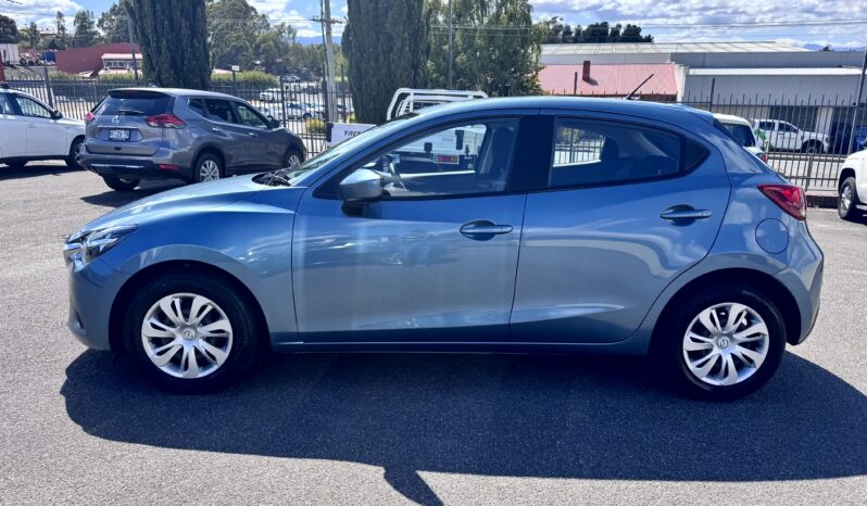 
2016 Mazda 2 NEO DJ MY16 Hatchback 4Cyl 1.5L full									