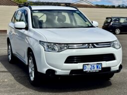 2013 OUTLANDER ES (4×4) ZJ Wagon 4Cyl 2.4L