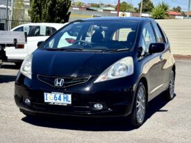2010 Honda JAZZ GLi GE Hatchback 4Cyl 1.3L
