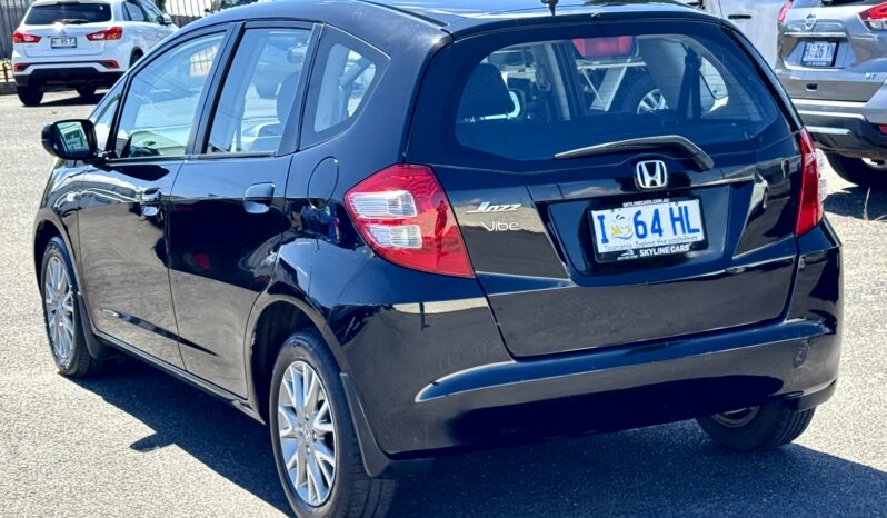 
2010 Honda JAZZ GLi GE Hatchback 4Cyl 1.3L full									