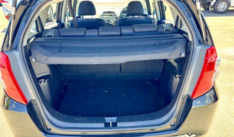 
2010 Honda JAZZ GLi GE Hatchback 4Cyl 1.3L full									